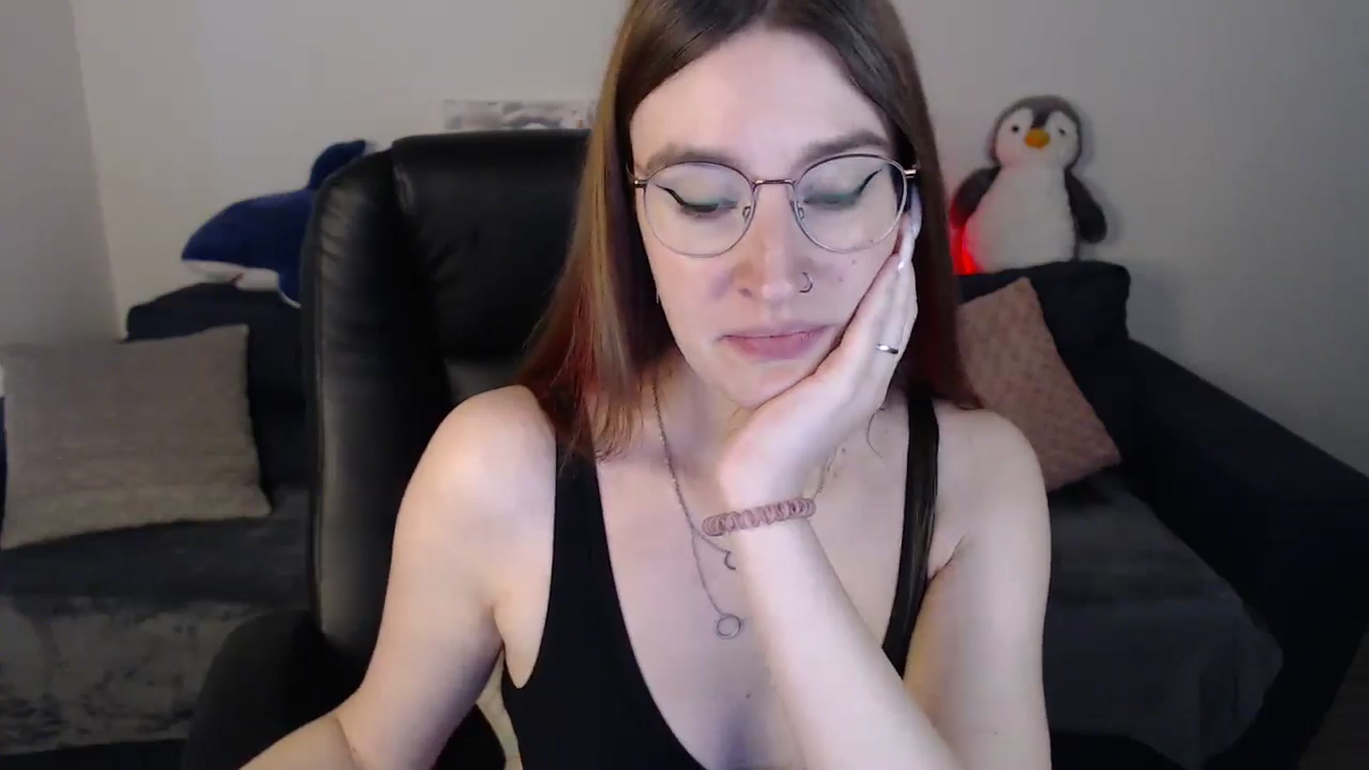 Gallery image thumbnail from Brocard's myfreecams stream on, 09/22/2024, 10:32 image 15 of 20