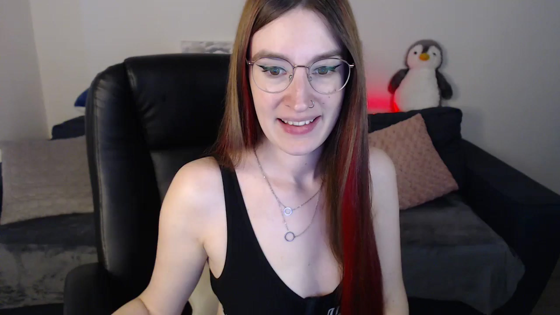Gallery image thumbnail from Brocard's myfreecams stream on, 09/22/2024, 10:32 image 2 of 20