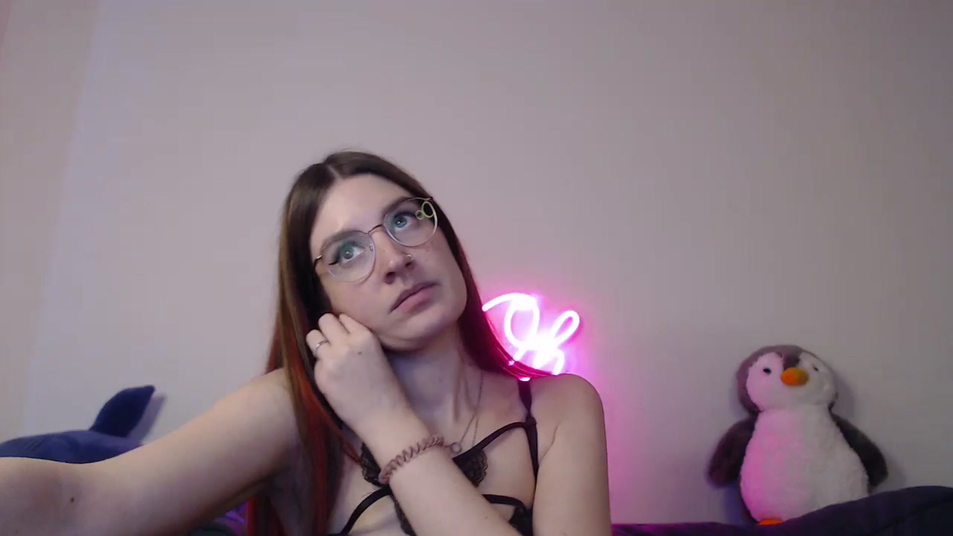 Gallery image thumbnail from Brocard's myfreecams stream on, 09/28/2024, 12:28 image 8 of 20