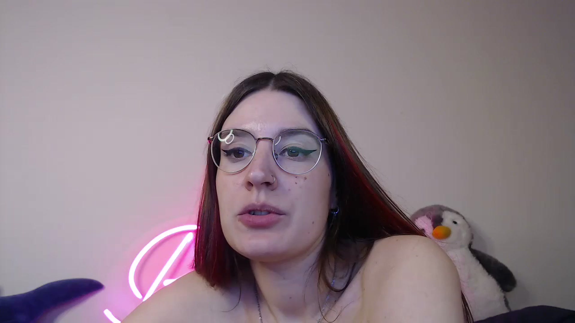 Gallery image thumbnail from Brocard's myfreecams stream on, 09/28/2024, 13:04 image 1 of 20