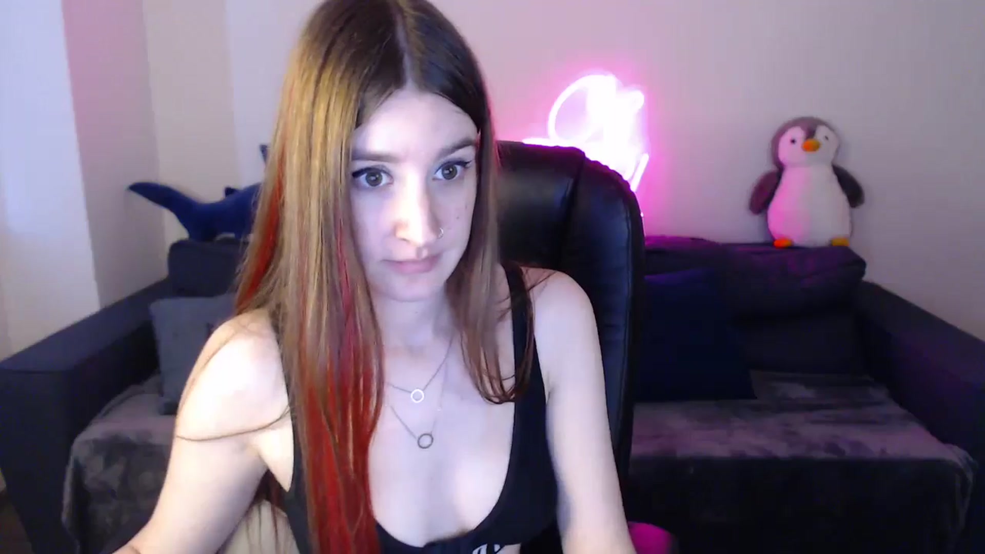 Gallery image thumbnail from Brocard's myfreecams stream on, 10/25/2024, 11:06 image 16 of 20
