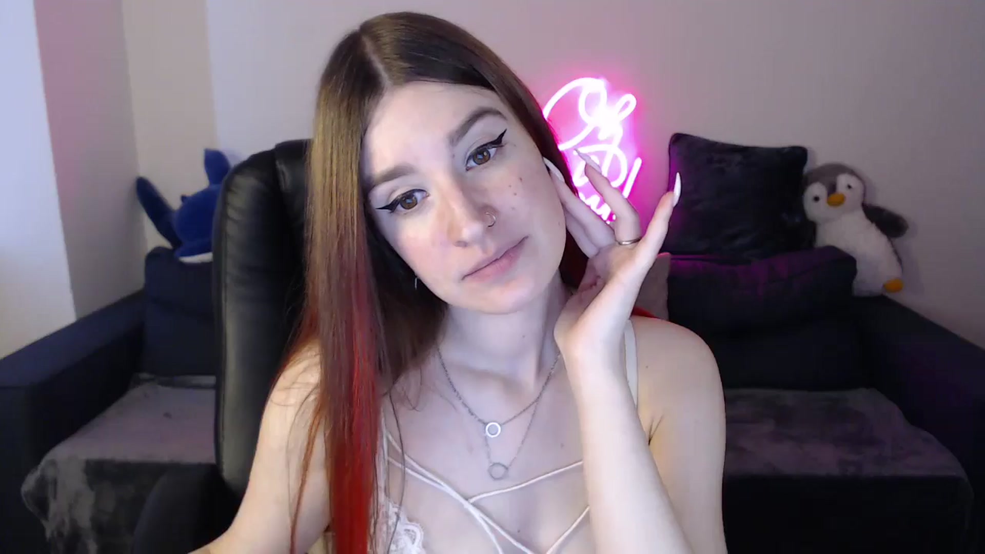 Gallery image thumbnail from Brocard's myfreecams stream on, 10/29/2024, 09:36 image 3 of 20