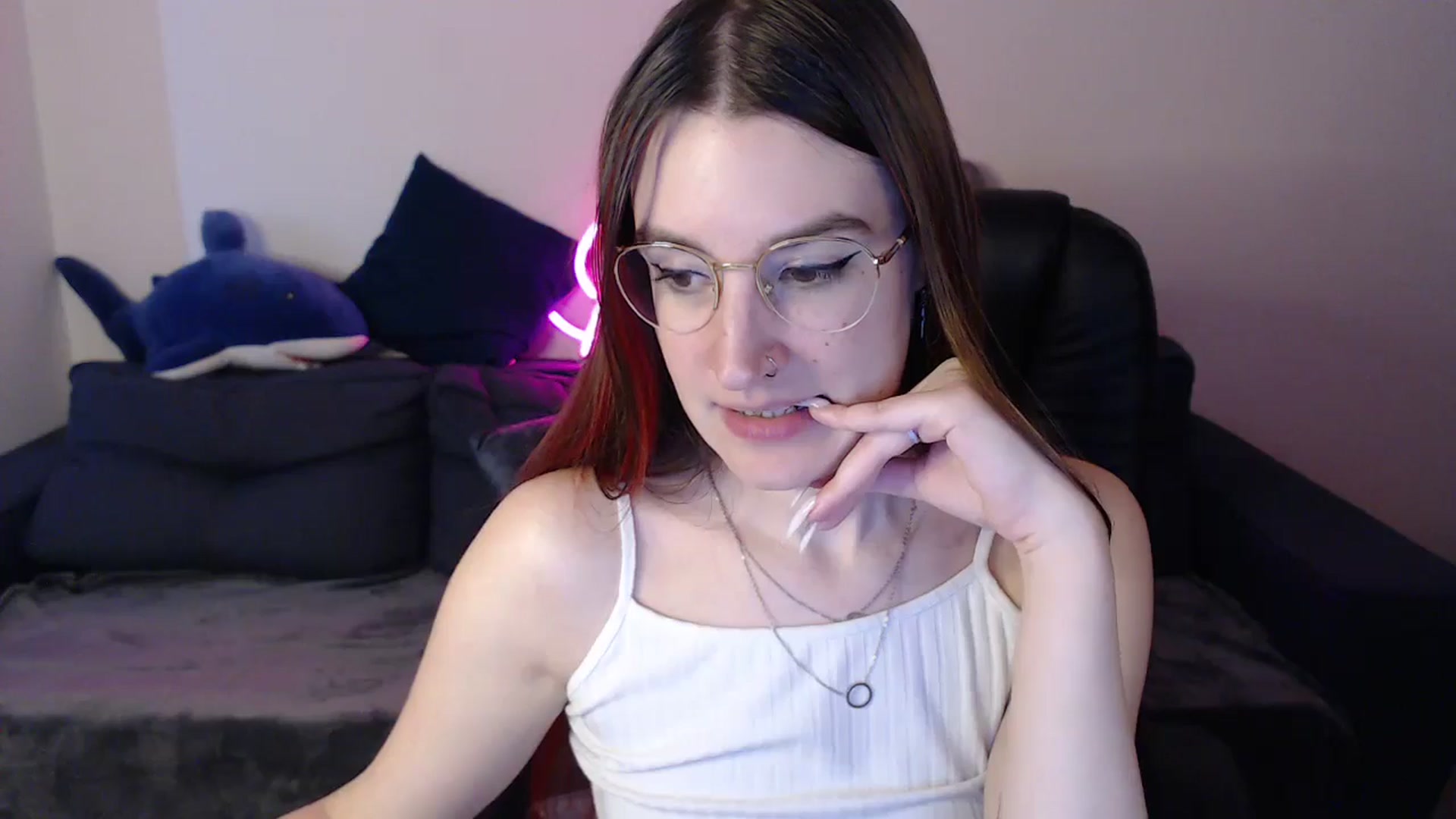 Gallery image thumbnail from Brocard's myfreecams stream on, 11/18/2024, 12:19 image 2 of 20
