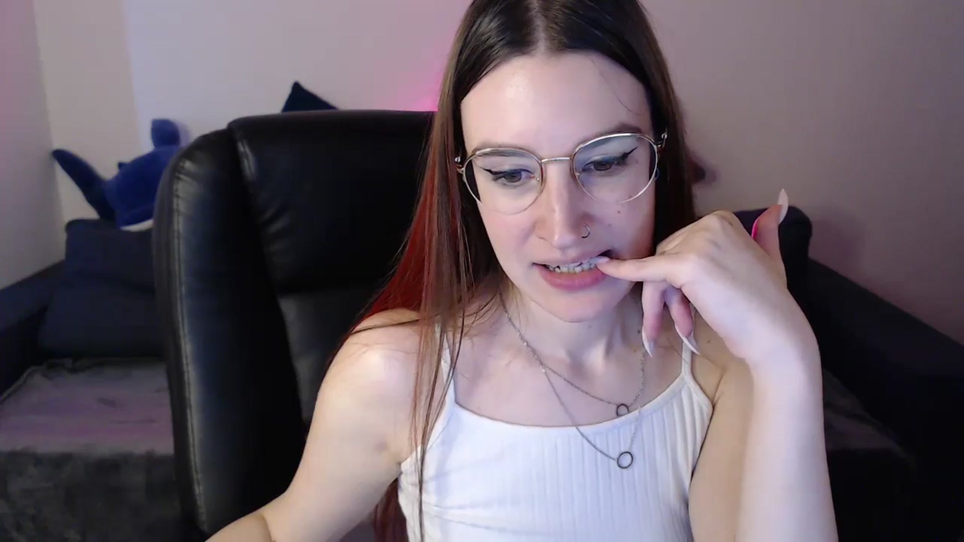 Gallery image thumbnail from Brocard's myfreecams stream on, 11/18/2024, 12:35 image 18 of 20