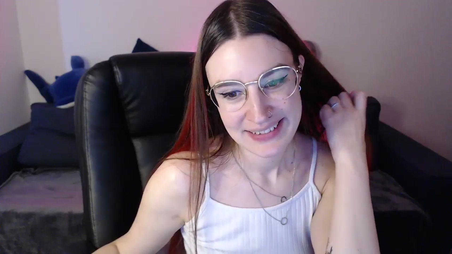 Gallery image thumbnail from Brocard's myfreecams stream on, 11/18/2024, 12:35 image 17 of 20