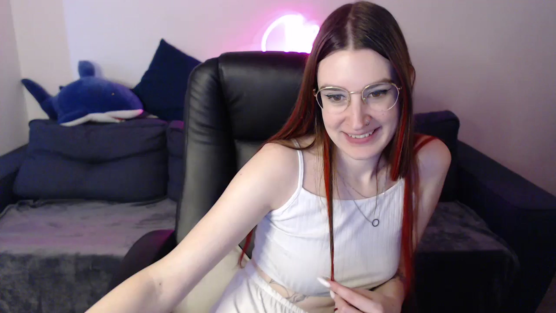 Gallery image thumbnail from Brocard's myfreecams stream on, 11/18/2024, 12:35 image 1 of 20