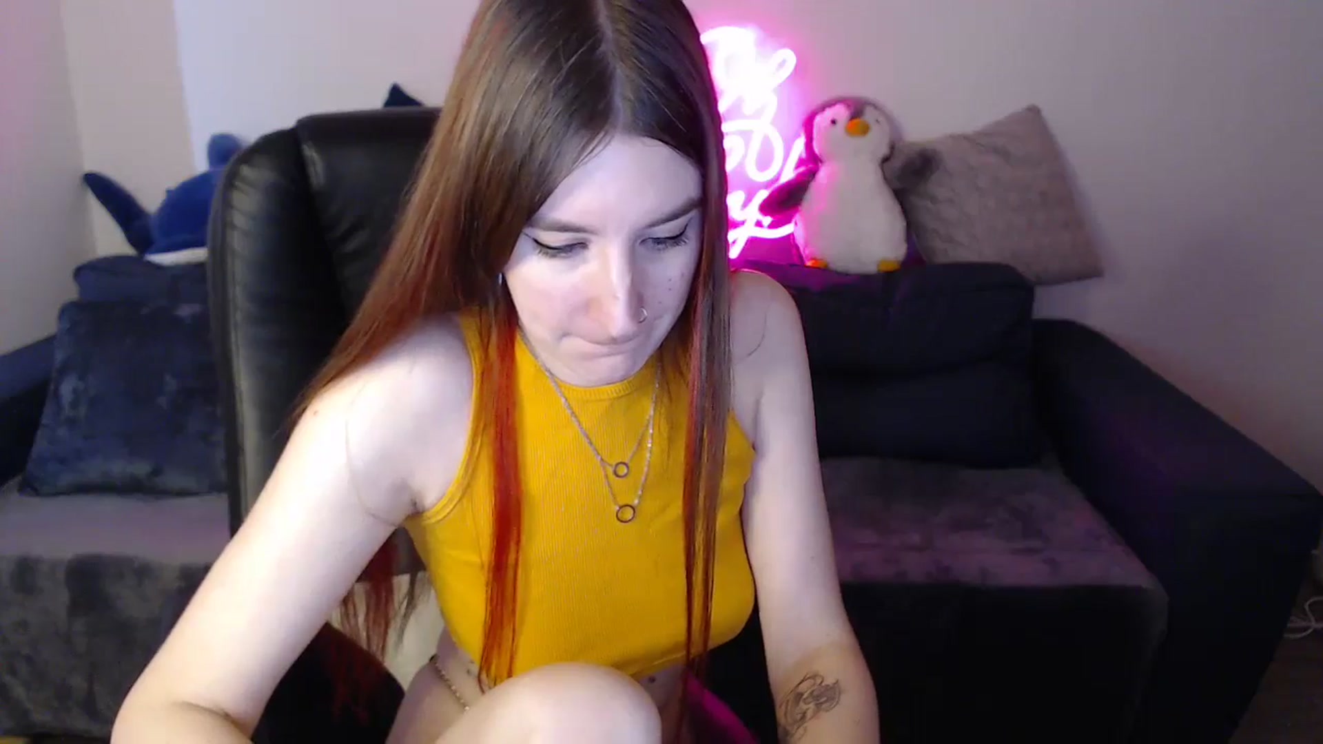 Gallery image thumbnail from Brocard's myfreecams stream on, 11/20/2024, 10:16 image 4 of 20