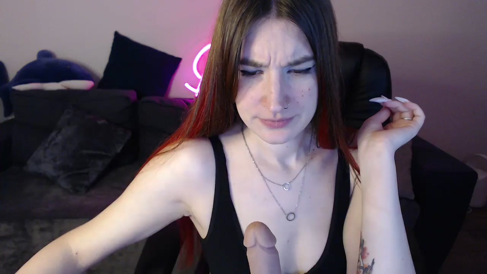 Gallery image thumbnail from Brocard's myfreecams stream on, 12/07/2024, 11:23 image 8 of 20