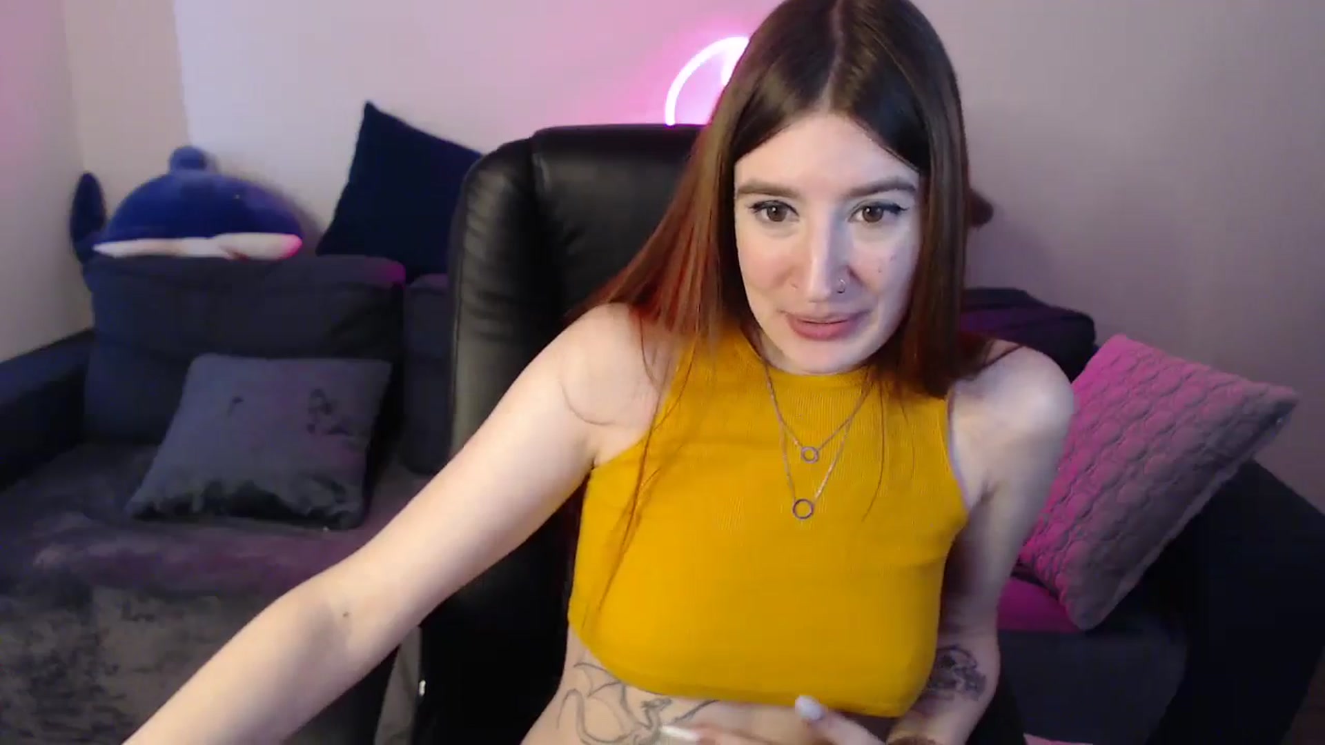 Gallery image thumbnail from Brocard's myfreecams stream on, 12/16/2024, 09:52 image 8 of 20