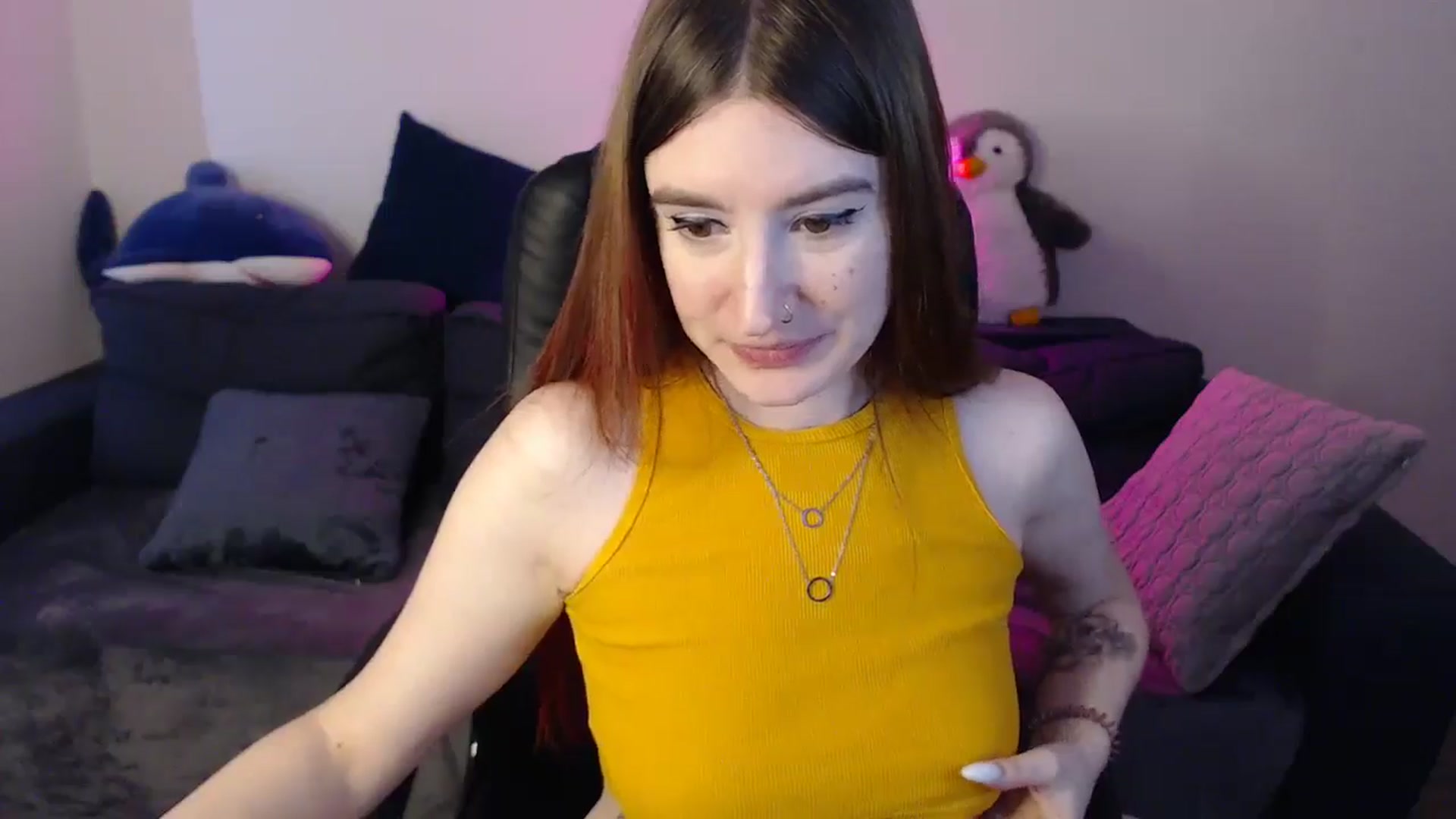 Gallery image thumbnail from Brocard's myfreecams stream on, 12/16/2024, 09:52 image 7 of 20