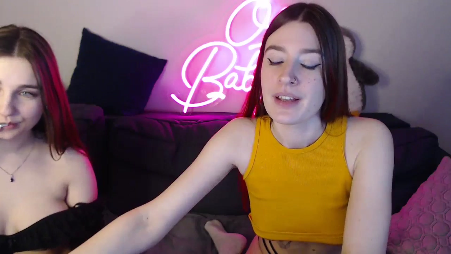 Gallery image thumbnail from Brocard's myfreecams stream on, 12/16/2024, 14:05 image 14 of 20