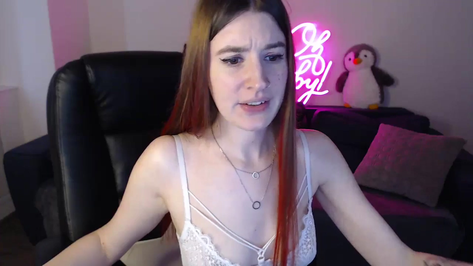 Gallery image thumbnail from Brocard's myfreecams stream on, 12/17/2024, 12:49 image 16 of 20