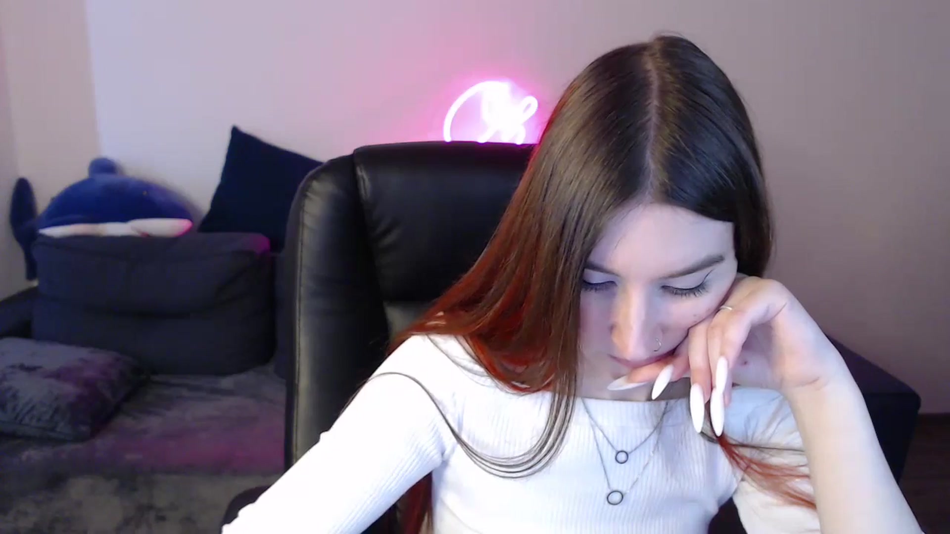 Gallery image thumbnail from Brocard's myfreecams stream on, 12/18/2024, 10:48 image 6 of 20