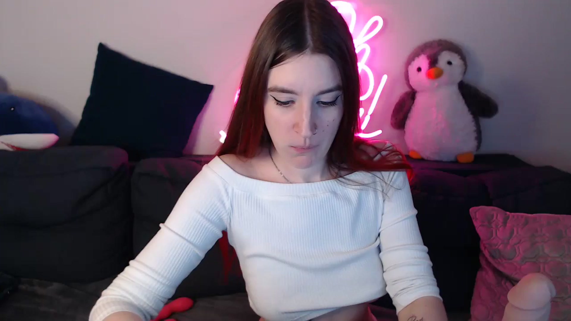 Gallery image thumbnail from Brocard's myfreecams stream on, 12/18/2024, 13:50 image 13 of 20