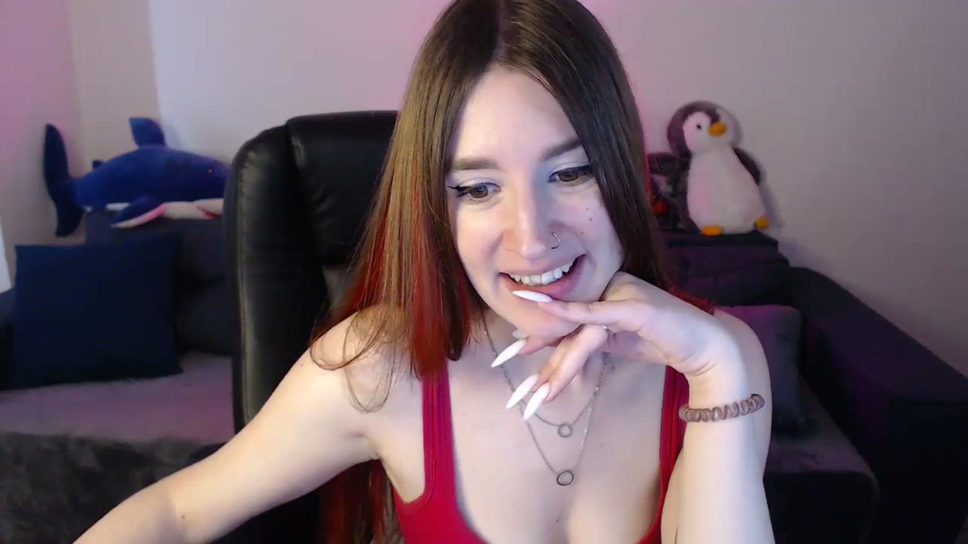 Gallery image thumbnail from Brocard's myfreecams stream on, 12/24/2024, 10:30 image 4 of 20