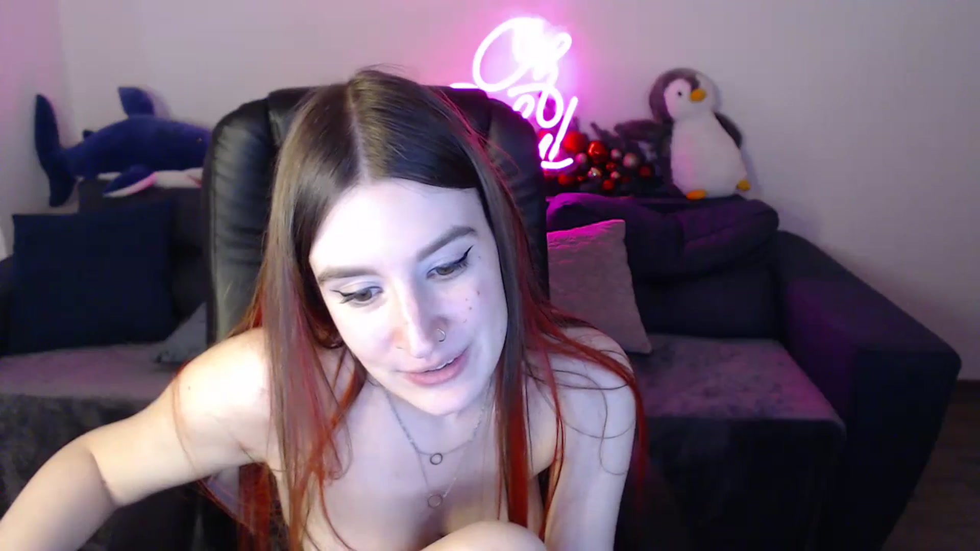 Gallery image thumbnail from Brocard's myfreecams stream on, 12/26/2024, 12:16 image 19 of 20
