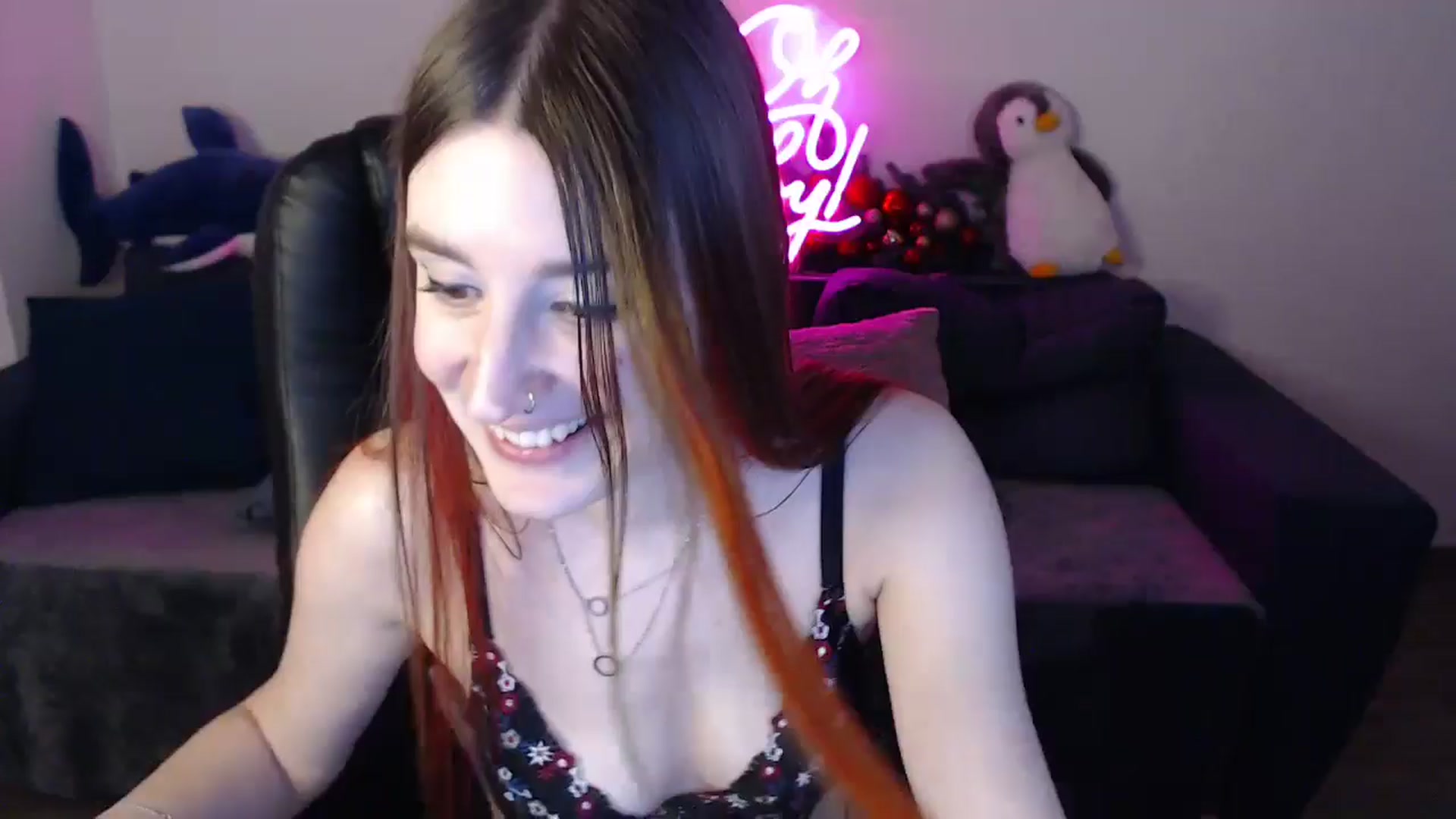 Gallery image thumbnail from Brocard's myfreecams stream on, 12/26/2024, 13:01 image 17 of 20