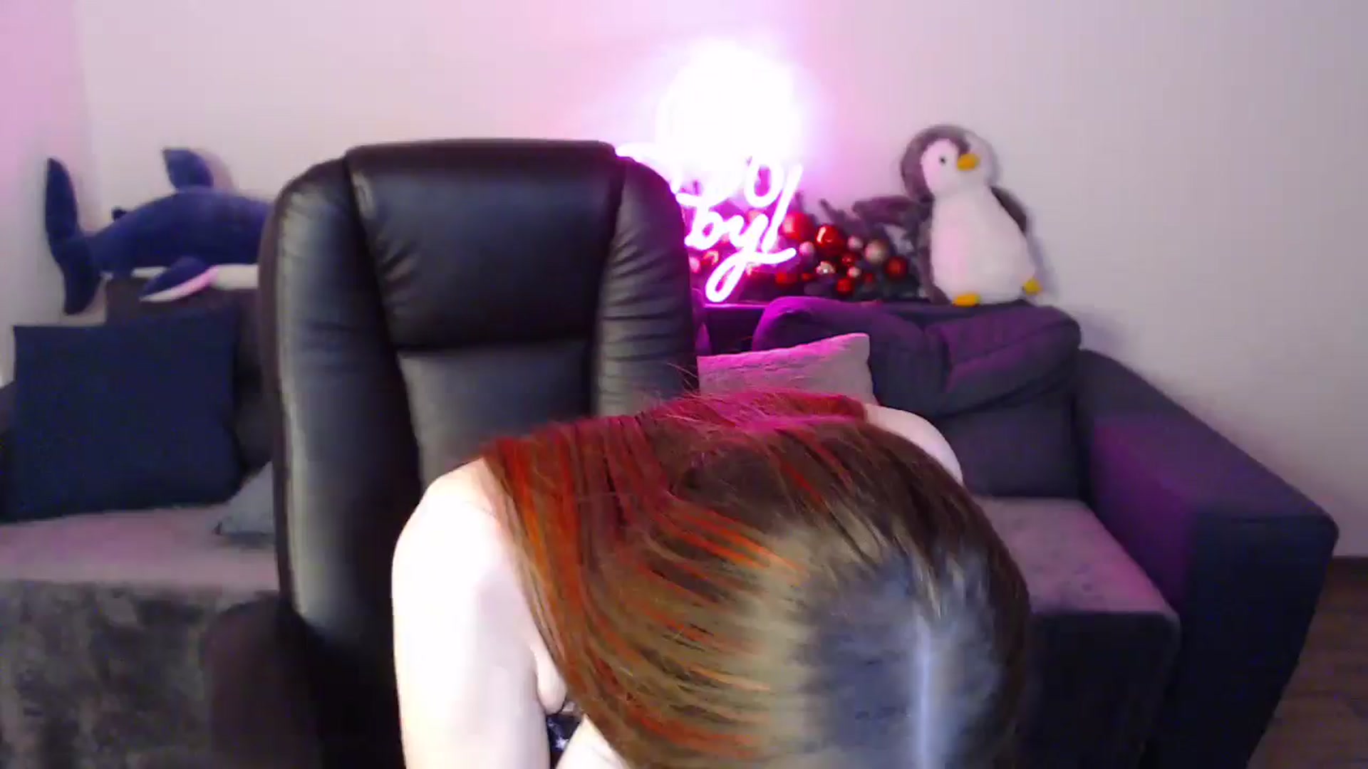 Gallery image thumbnail from Brocard's myfreecams stream on, 12/26/2024, 13:53 image 14 of 20