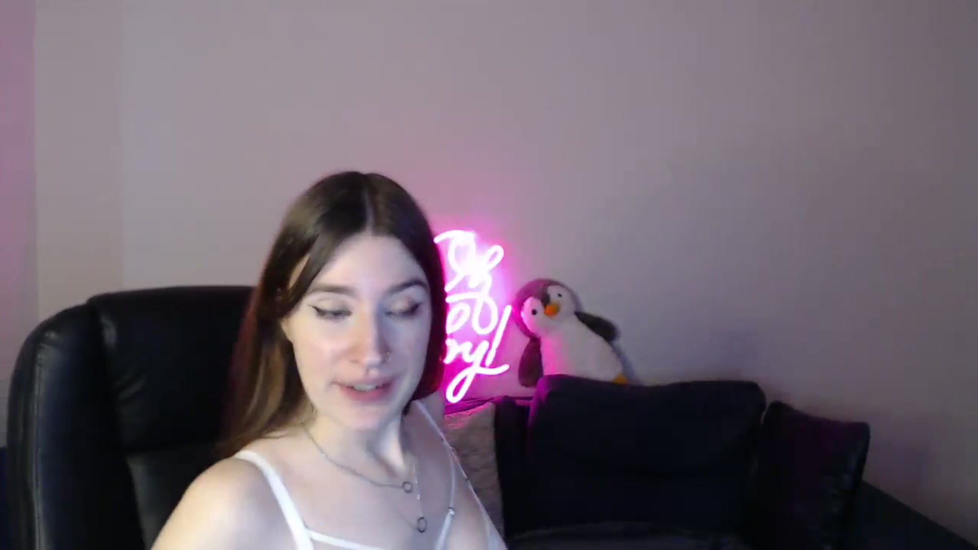 Gallery image thumbnail from Brocard's myfreecams stream on, 01/25/2025, 11:29 image 17 of 20