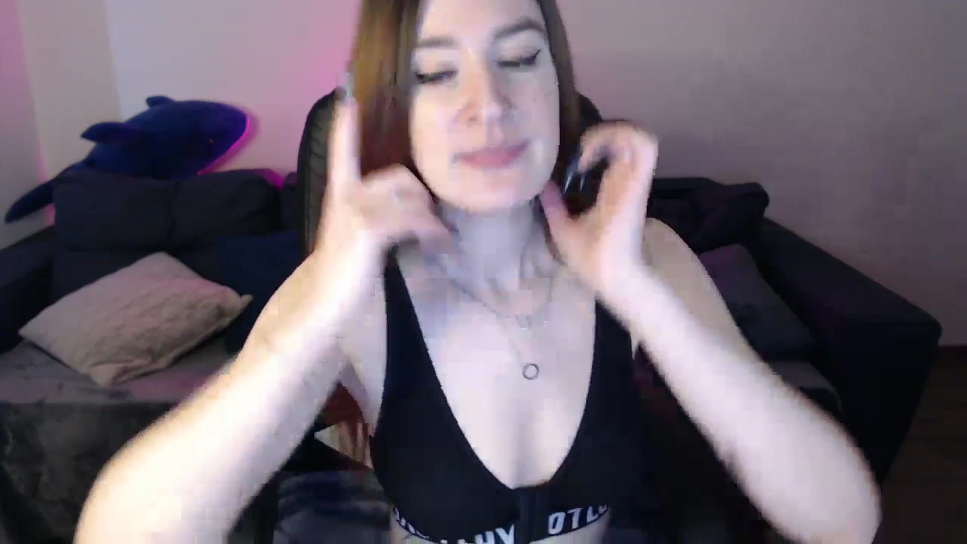 Gallery image thumbnail from Brocard's myfreecams stream on, 02/03/2025, 09:27 image 8 of 20