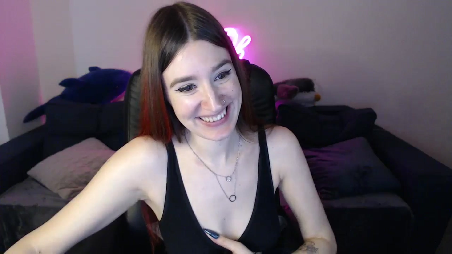 Gallery image thumbnail from Brocard's myfreecams stream on, 02/03/2025, 10:15 image 3 of 20