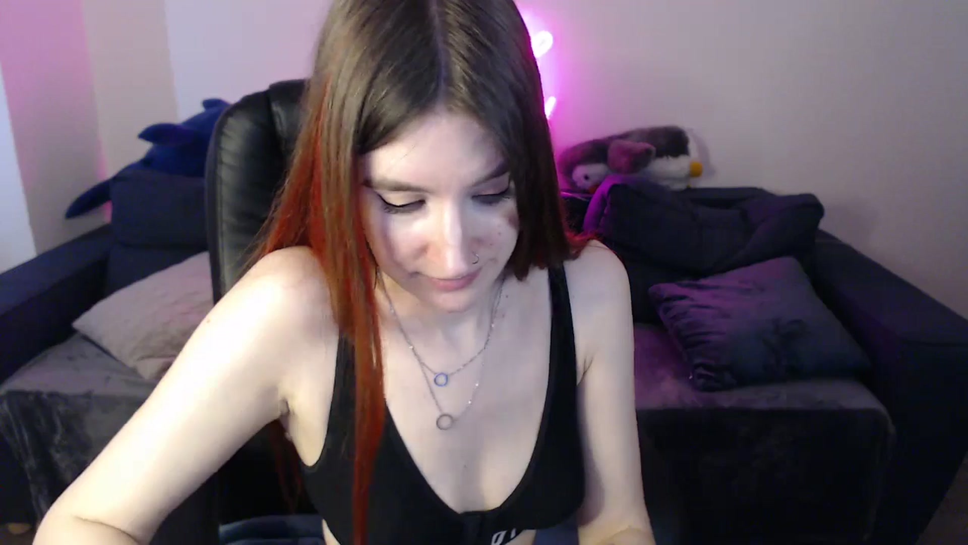 Gallery image thumbnail from Brocard's myfreecams stream on, 02/03/2025, 10:45 image 3 of 20