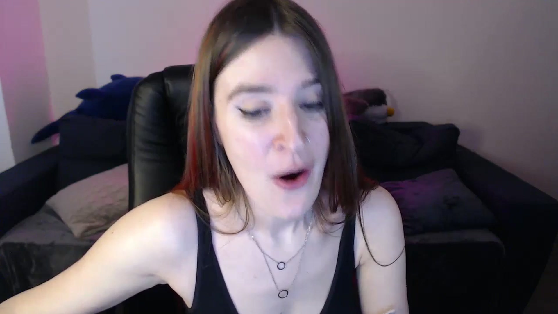 Gallery image thumbnail from Brocard's myfreecams stream on, 02/03/2025, 13:38 image 3 of 20