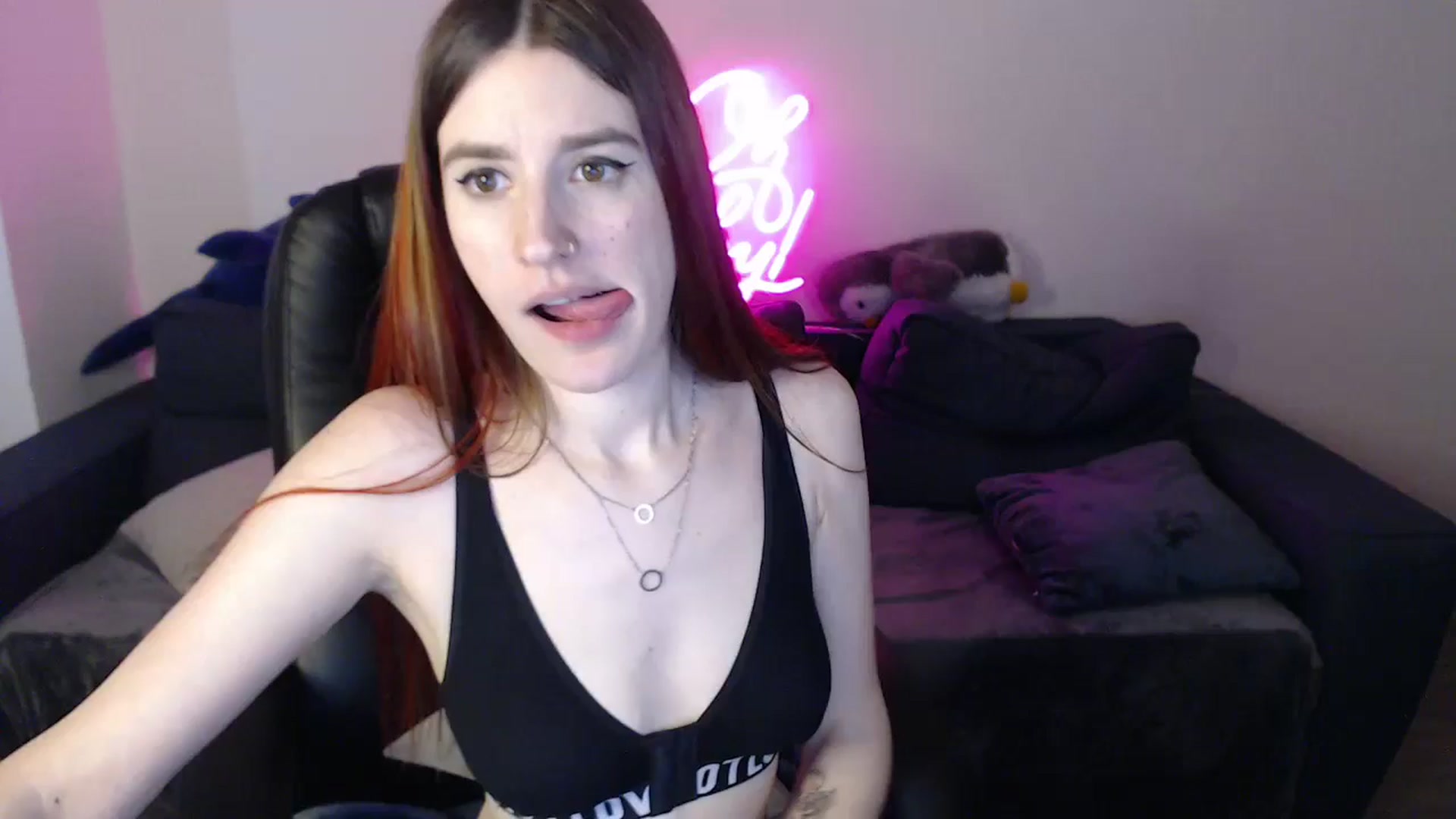 Gallery image thumbnail from Brocard's myfreecams stream on, 02/03/2025, 13:38 image 19 of 20
