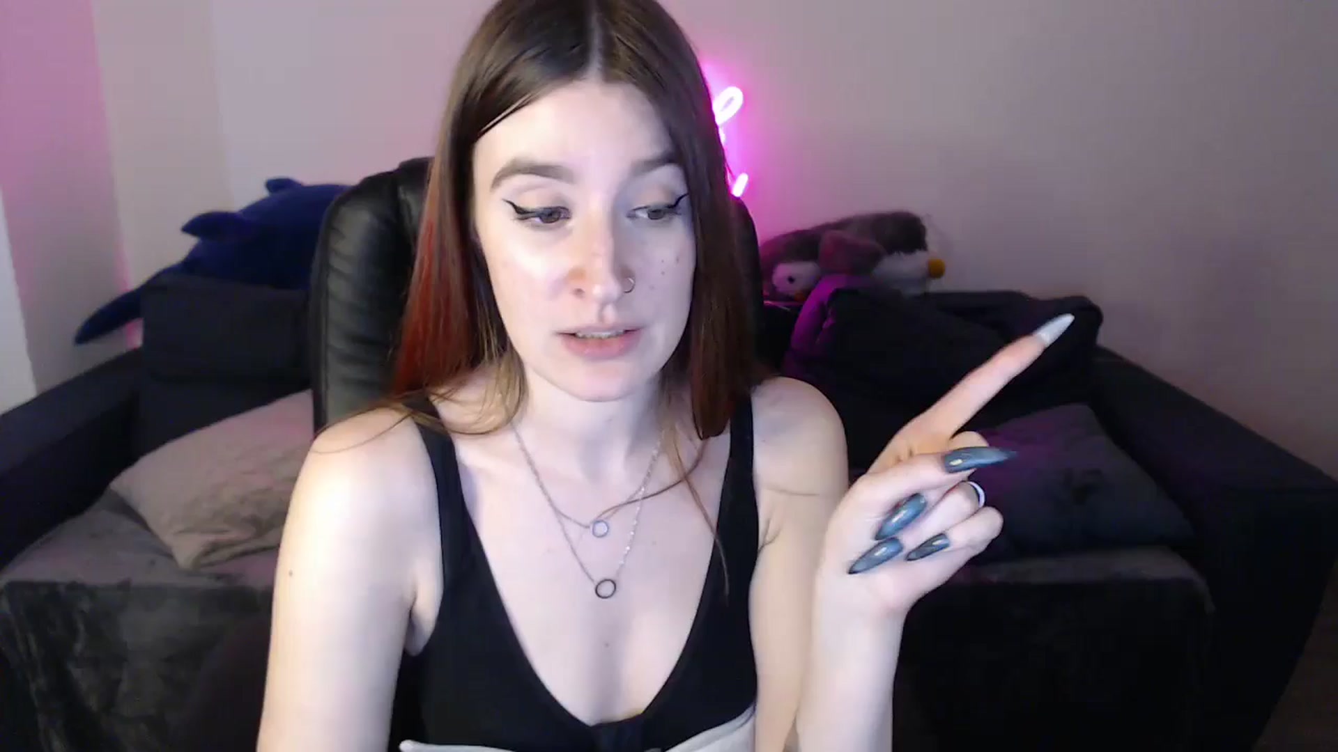 Gallery image thumbnail from Brocard's myfreecams stream on, 02/03/2025, 13:38 image 10 of 20