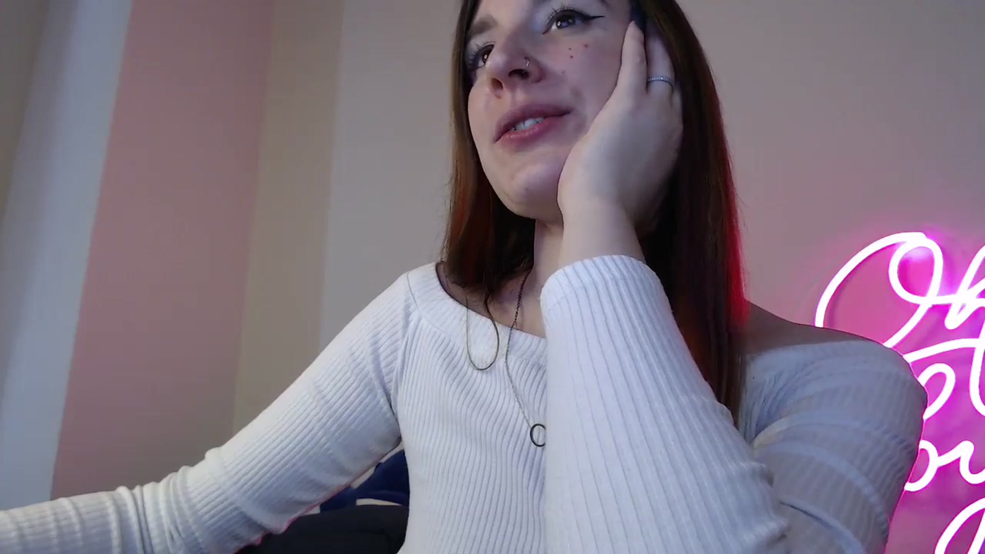 Gallery image thumbnail from Brocard's myfreecams stream on, 02/07/2025, 11:54 image 17 of 20