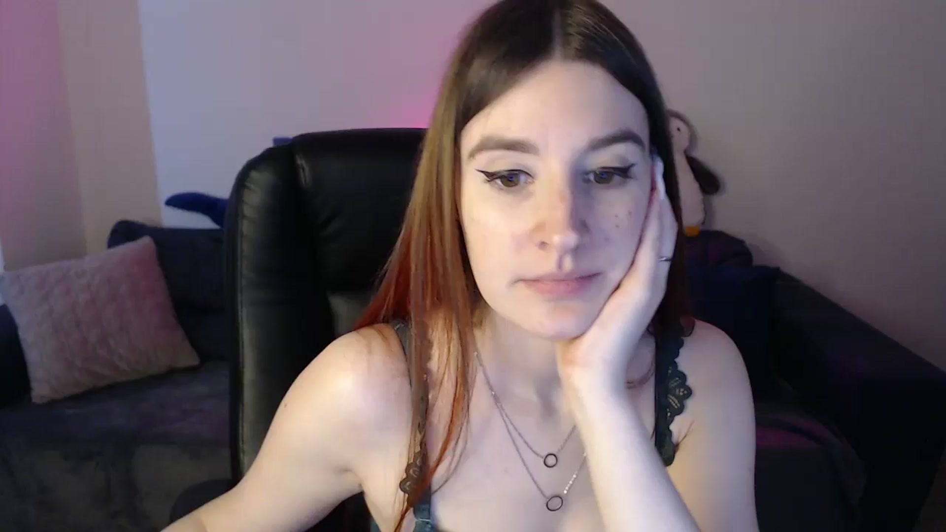 Gallery image thumbnail from Brocard's myfreecams stream on, 02/26/2025, 10:23 image 17 of 20