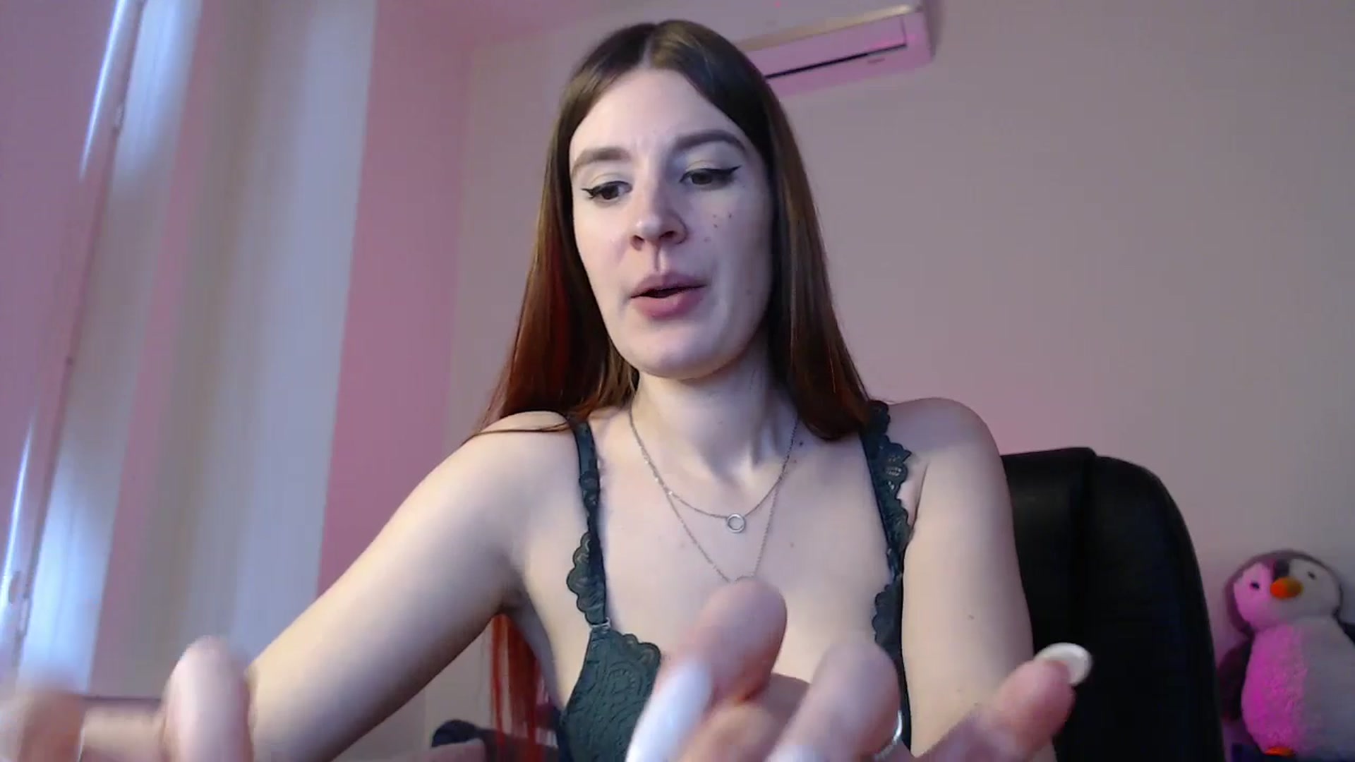 Gallery image thumbnail from Brocard's myfreecams stream on, 02/26/2025, 10:59 image 8 of 20
