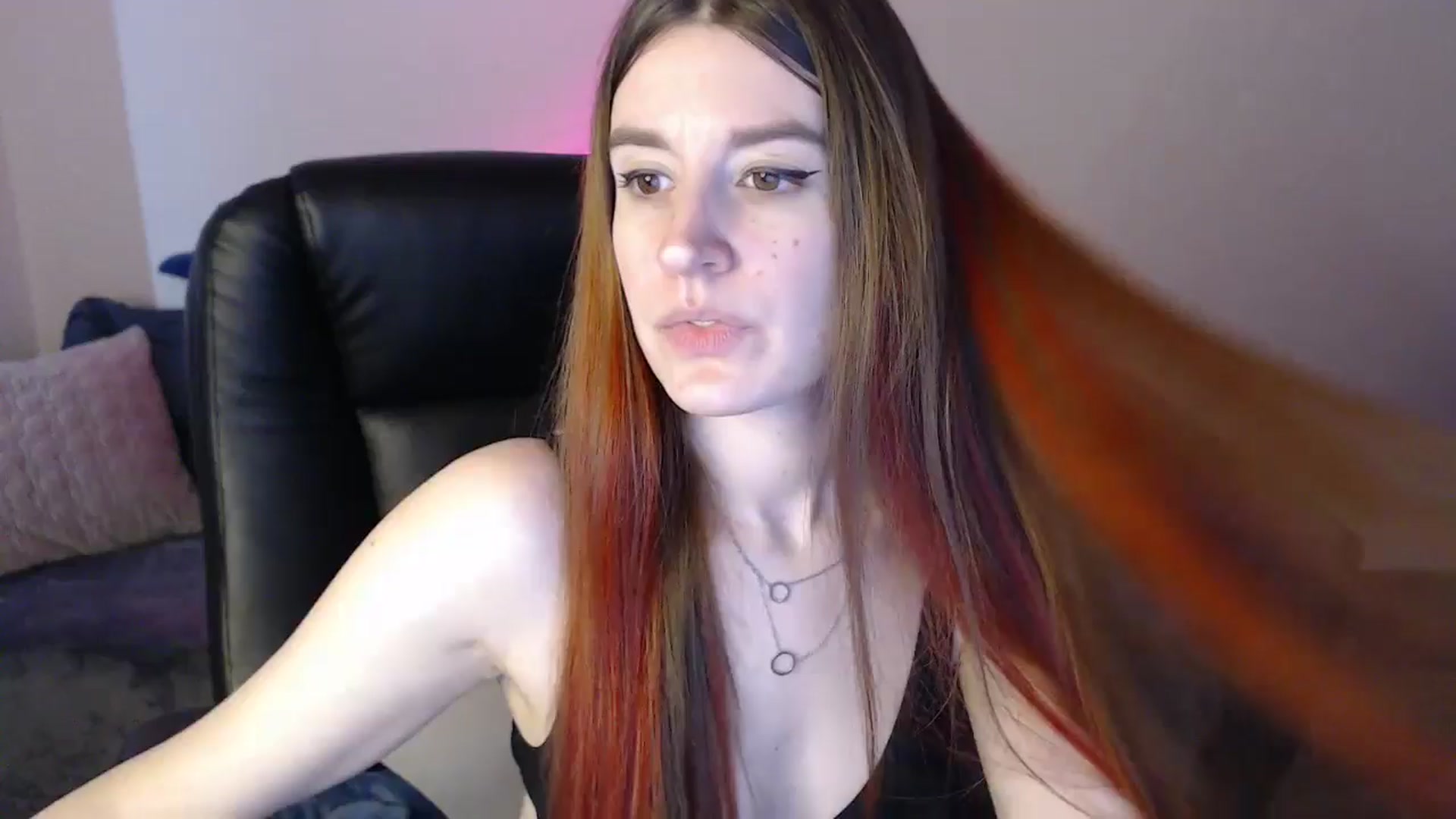 Gallery image thumbnail from Brocard's myfreecams stream on, 03/01/2025, 11:01 image 18 of 20