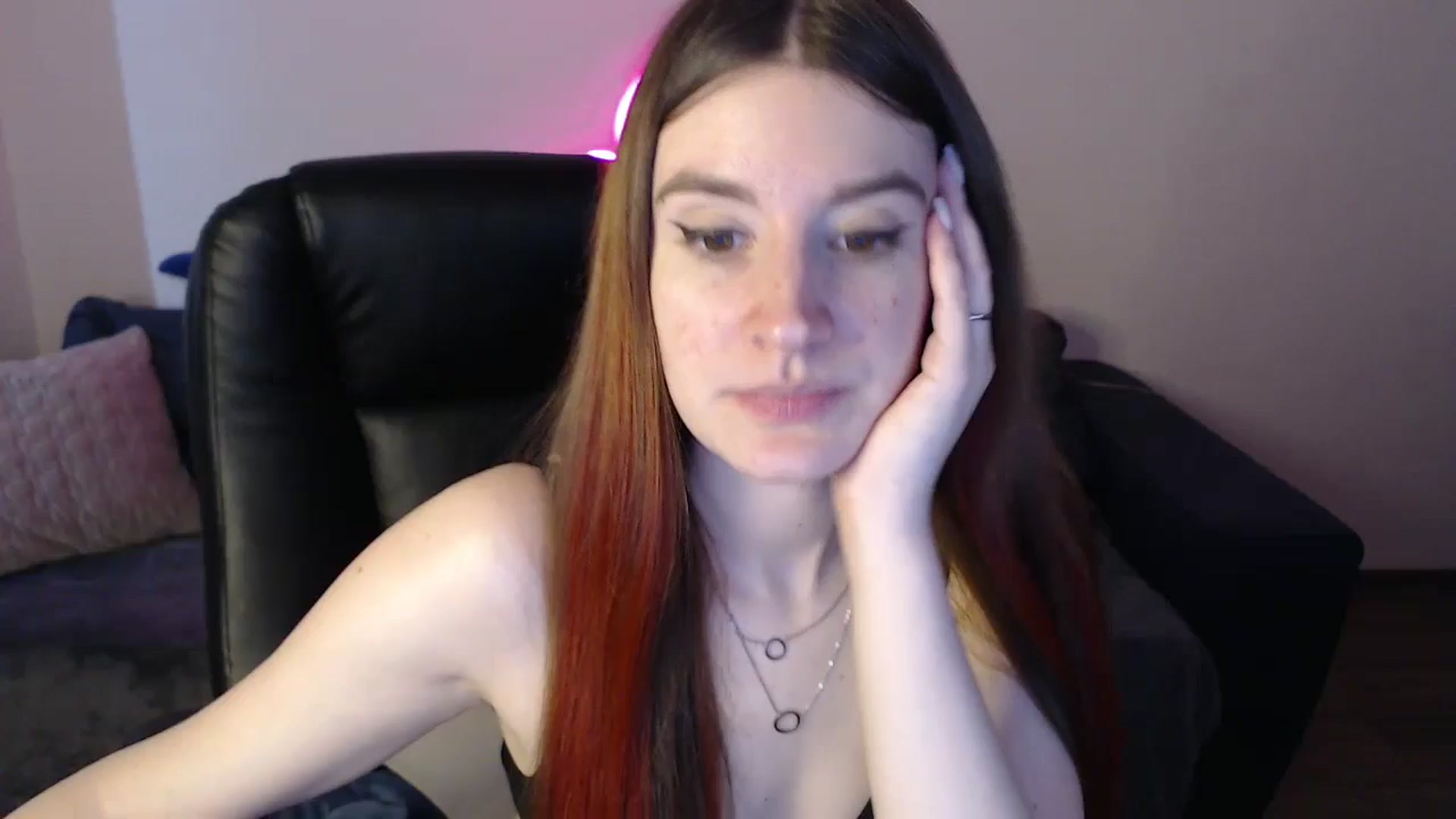 Gallery image thumbnail from Brocard's myfreecams stream on, 03/01/2025, 11:01 image 17 of 20