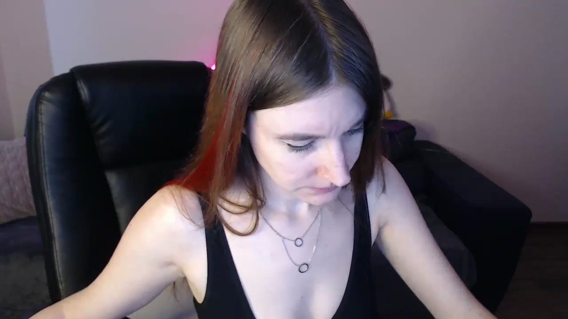 Gallery image thumbnail from Brocard's myfreecams stream on, 03/01/2025, 11:19 image 11 of 20