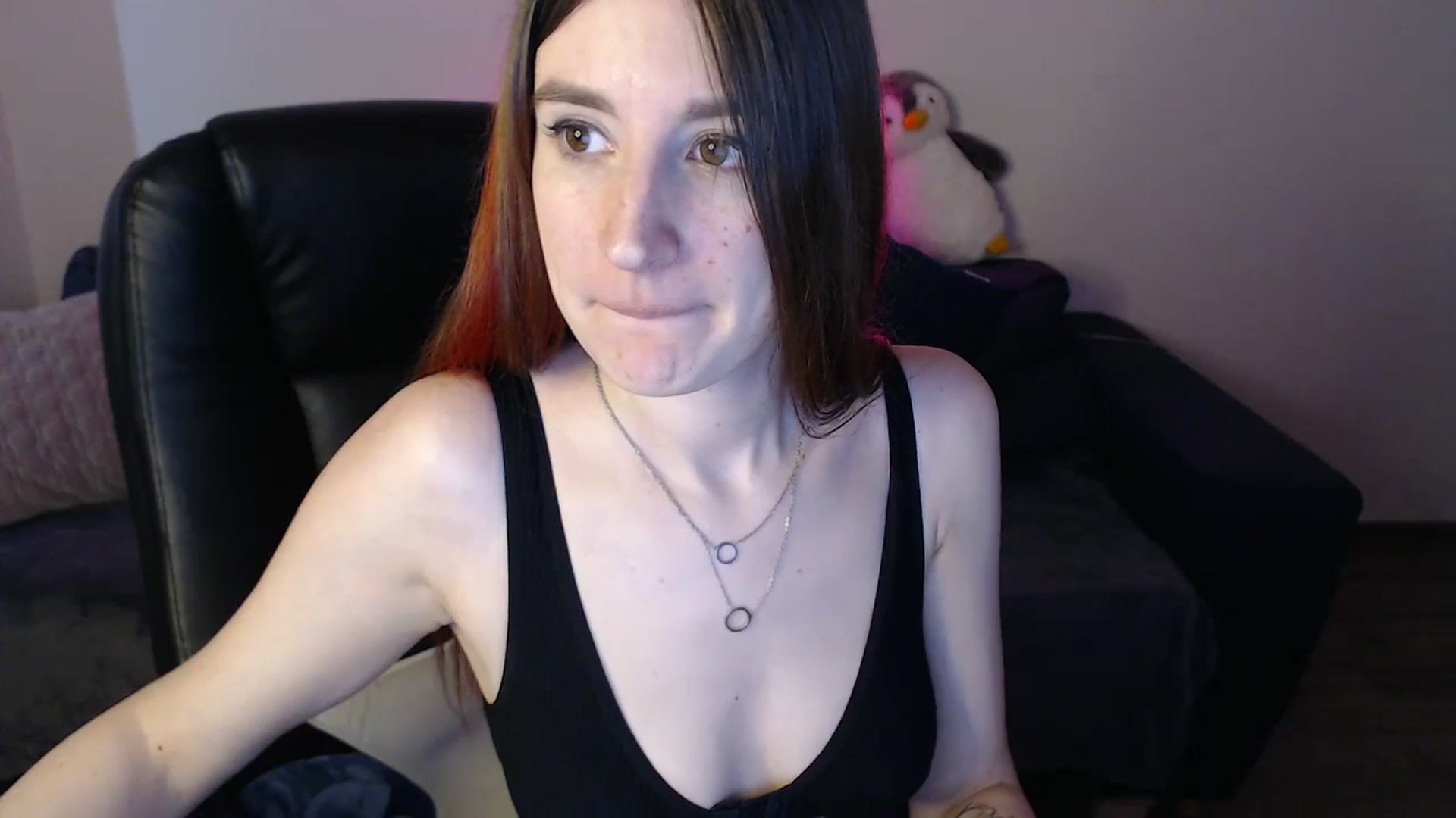 Gallery image thumbnail from Brocard's myfreecams stream on, 03/01/2025, 11:19 image 15 of 20
