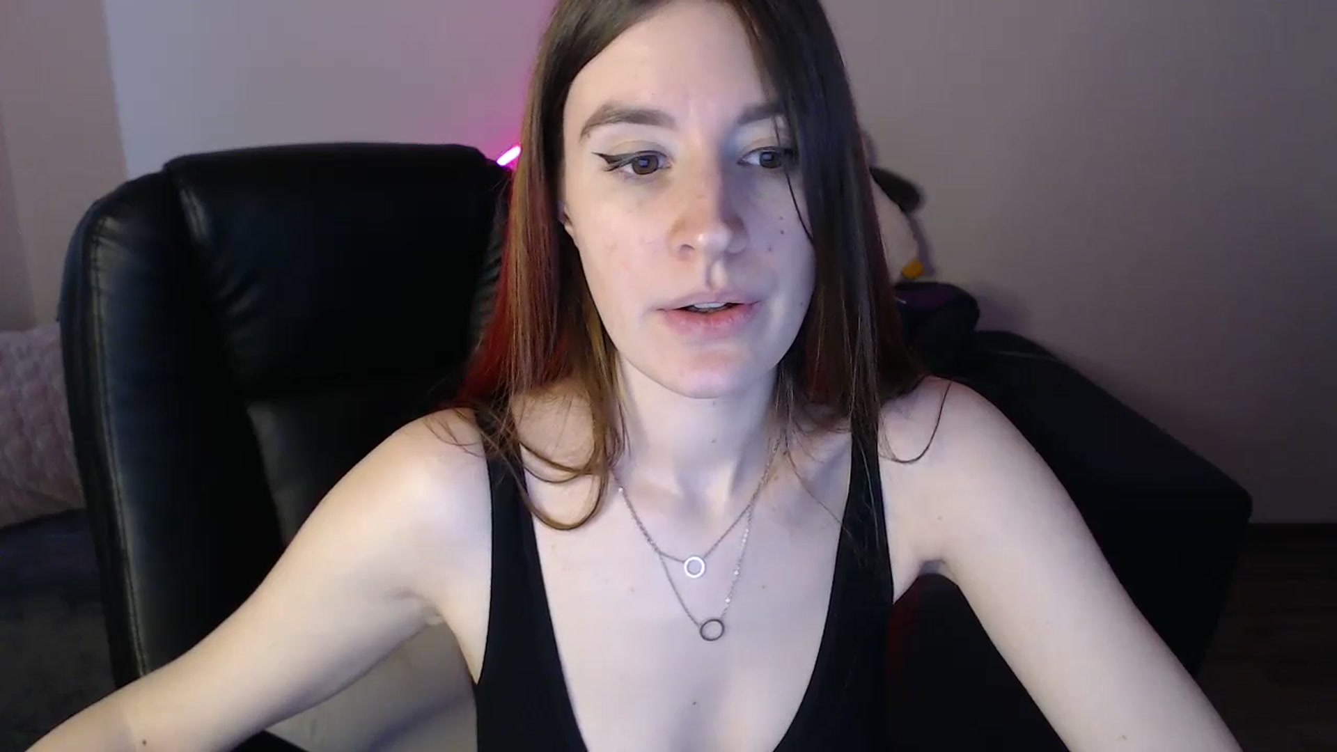 Gallery image thumbnail from Brocard's myfreecams stream on, 03/01/2025, 11:19 image 12 of 20