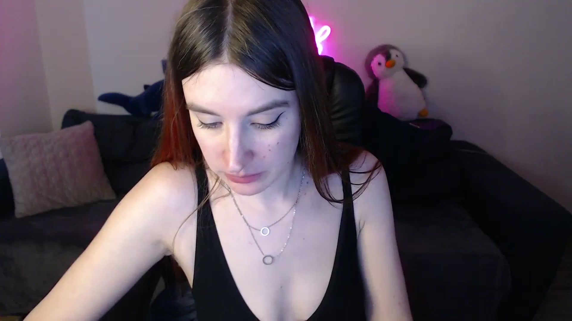 Gallery image thumbnail from Brocard's myfreecams stream on, 03/01/2025, 14:13 image 5 of 20