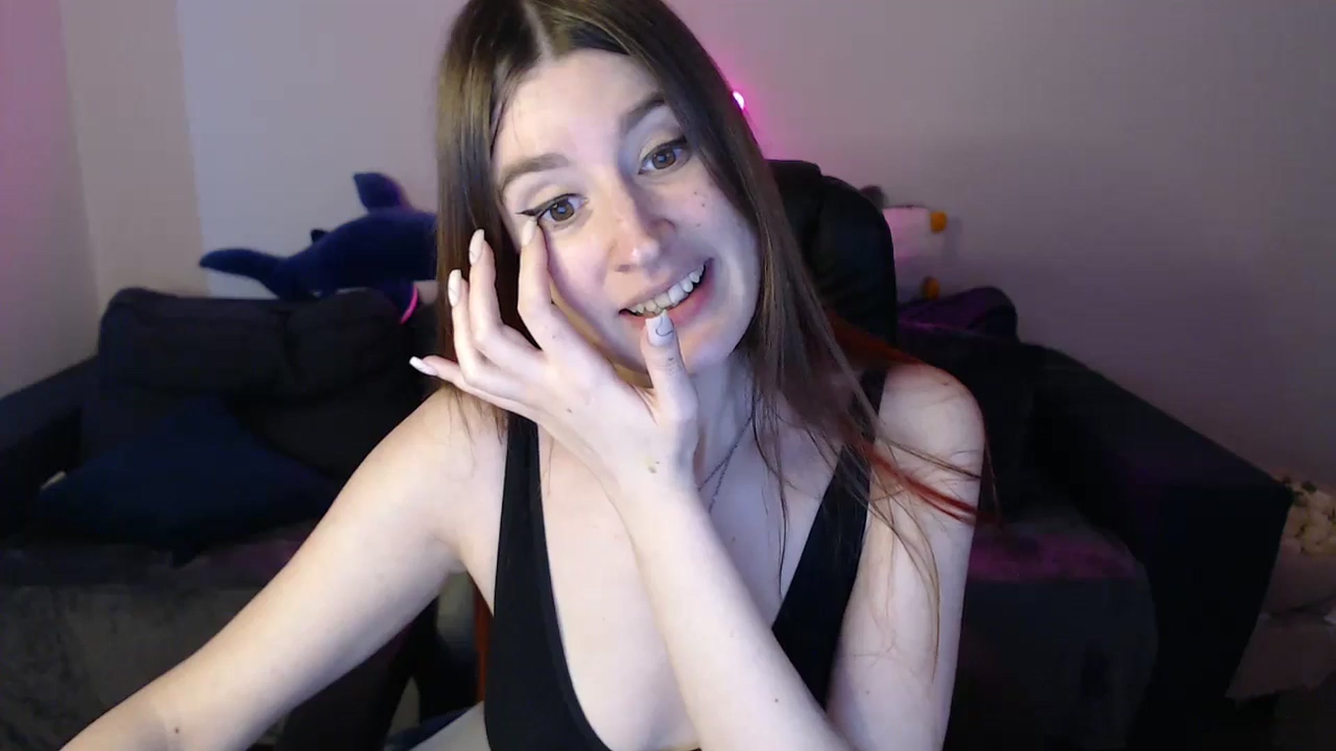 Gallery image thumbnail from Brocard's myfreecams stream on, 03/09/2025, 14:15 image 7 of 20