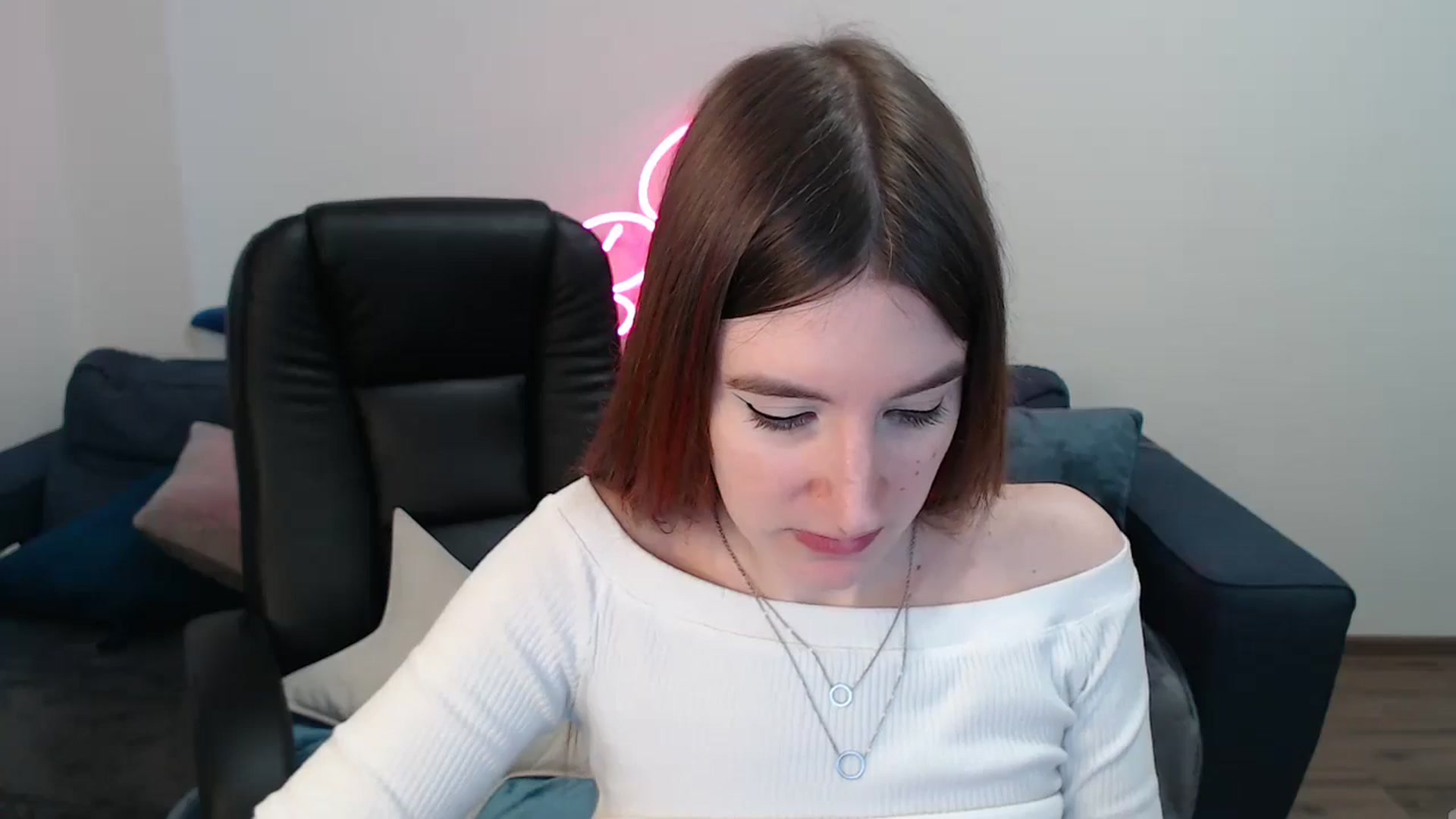 Gallery image thumbnail from Brocard's myfreecams stream on, 03/11/2025, 09:37 image 16 of 20