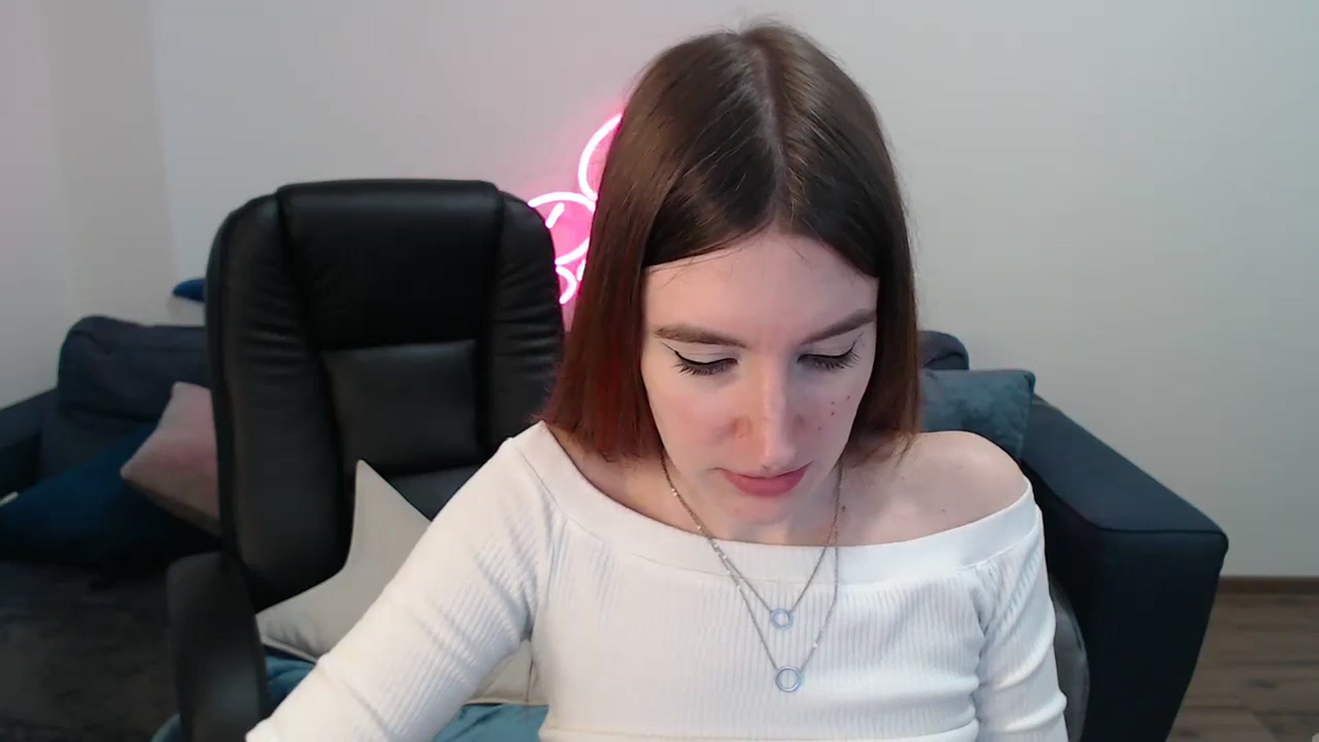 Gallery image thumbnail from Brocard's myfreecams stream on, 03/11/2025, 09:37 image 15 of 20
