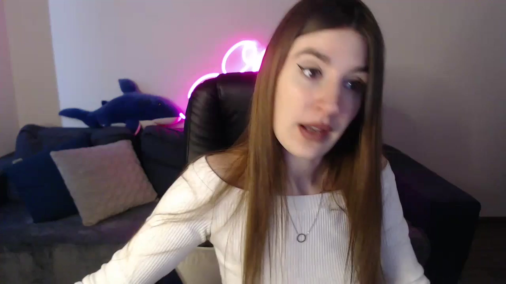 Gallery image thumbnail from Brocard's myfreecams stream on, 03/15/2025, 09:31 image 8 of 20