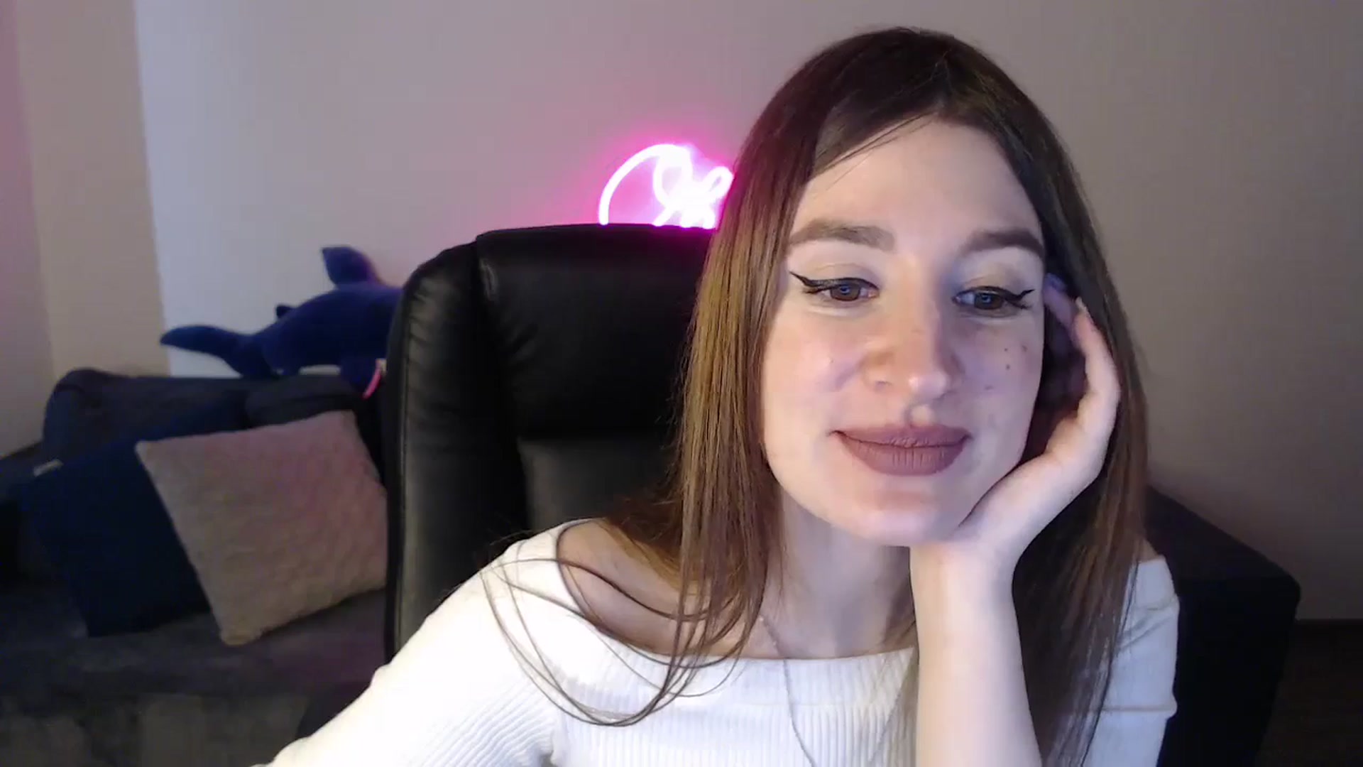 Gallery image thumbnail from Brocard's myfreecams stream on, 03/15/2025, 10:17 image 14 of 20