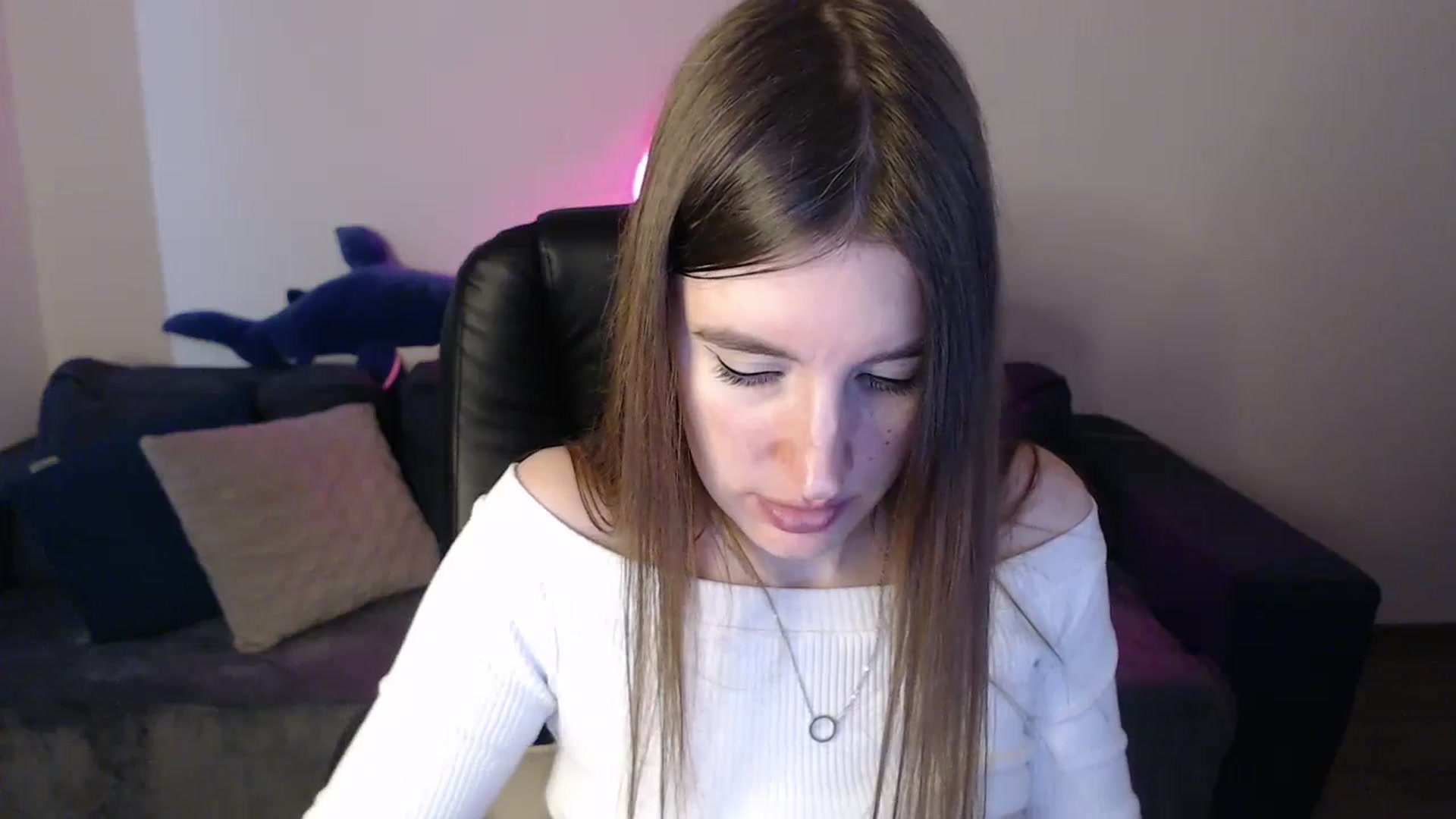 Gallery image thumbnail from Brocard's myfreecams stream on, 03/15/2025, 11:15 image 16 of 20