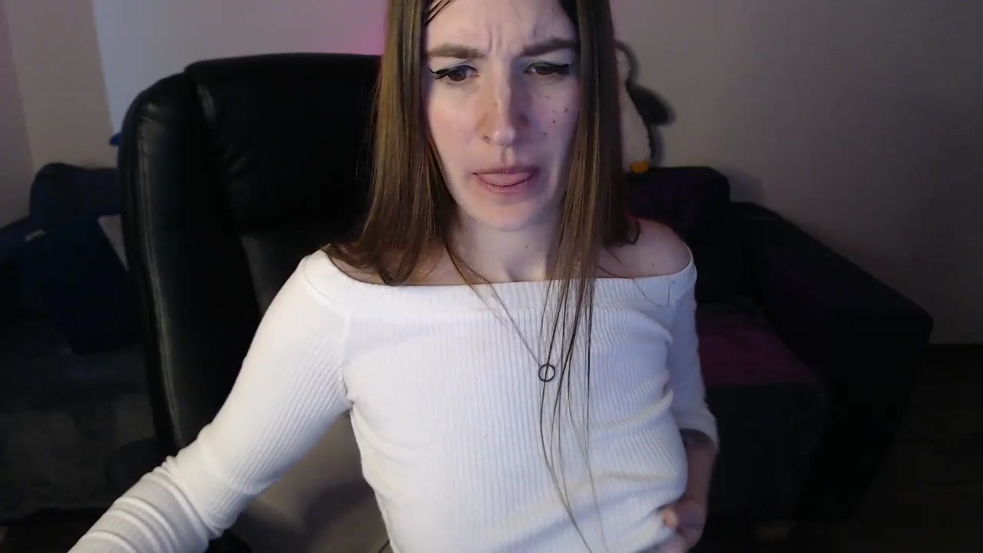 Gallery image thumbnail from Brocard's myfreecams stream on, 03/15/2025, 11:35 image 15 of 20