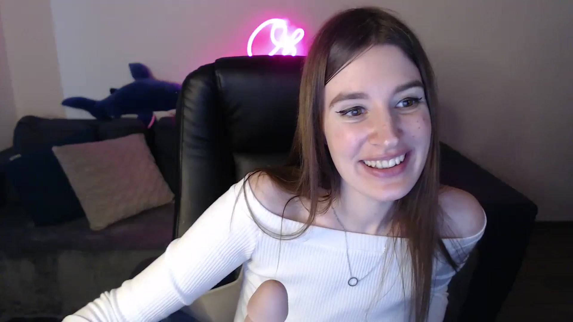 Gallery image thumbnail from Brocard's myfreecams stream on, 03/15/2025, 13:13 image 15 of 20