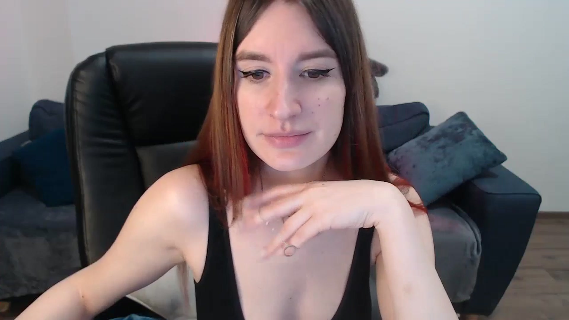 Gallery image thumbnail from Brocard's myfreecams stream on, 03/17/2025, 10:14 image 8 of 20