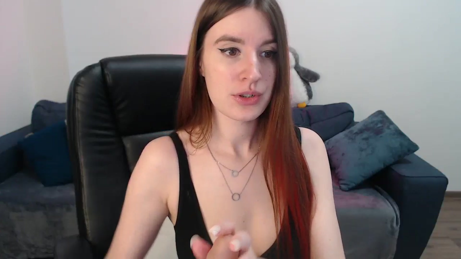Gallery image thumbnail from Brocard's myfreecams stream on, 03/17/2025, 11:13 image 12 of 20