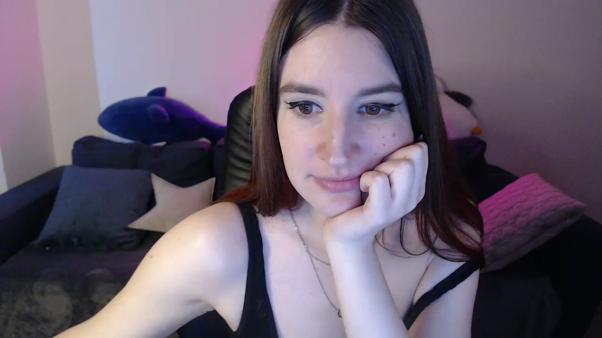 Gallery image thumbnail from Brocard's myfreecams stream on, 03/22/2025, 11:43 image 17 of 20