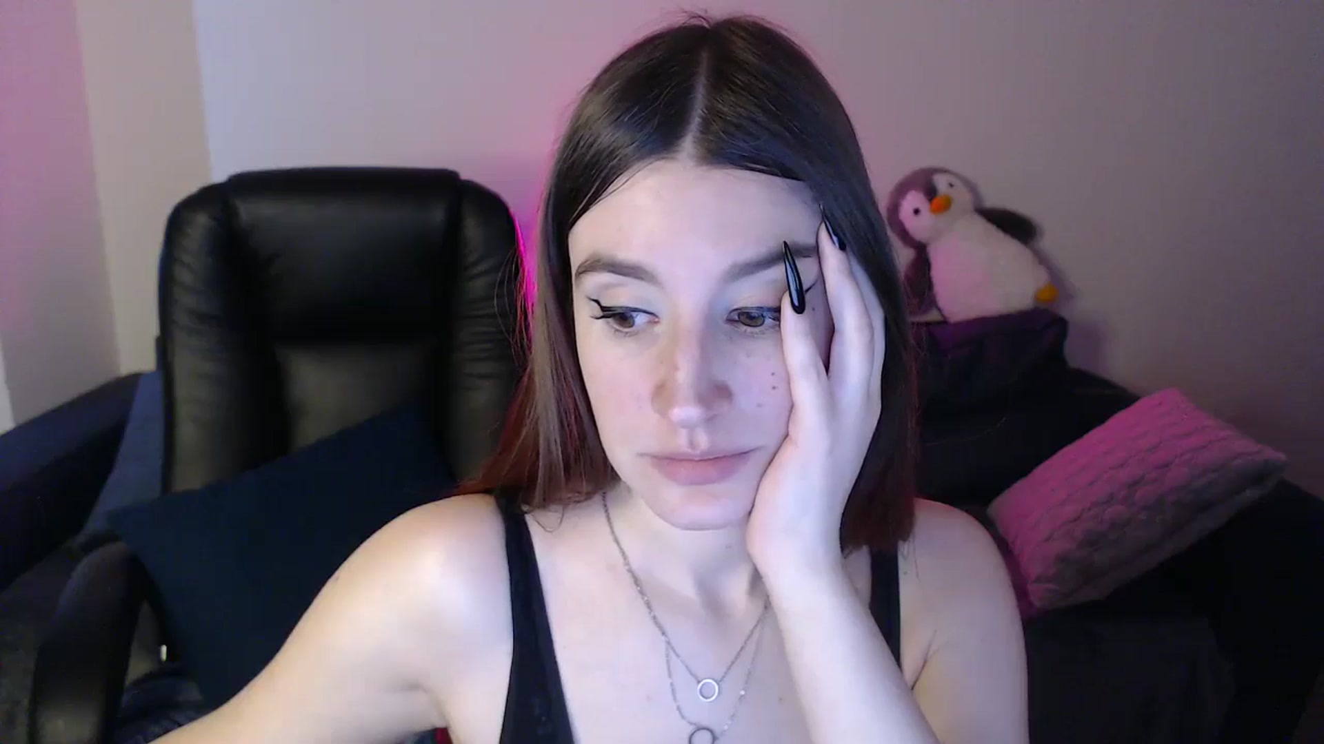 Gallery image thumbnail from Brocard's myfreecams stream on, 03/22/2025, 12:46 image 16 of 20